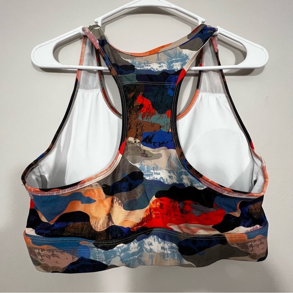 Fabletics work out set - Picture 5 of 8